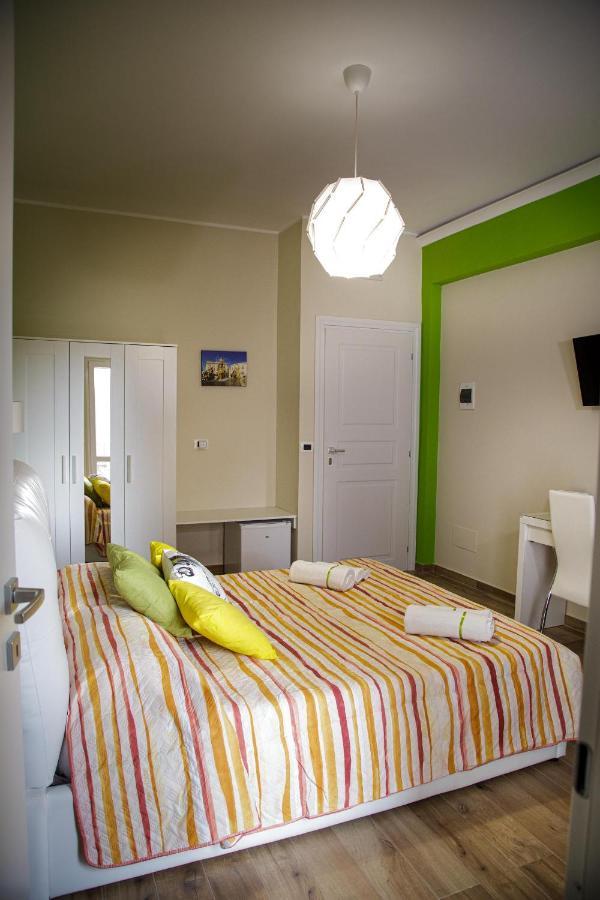 Home Syrakos B&B Siraküza Dış mekan fotoğraf